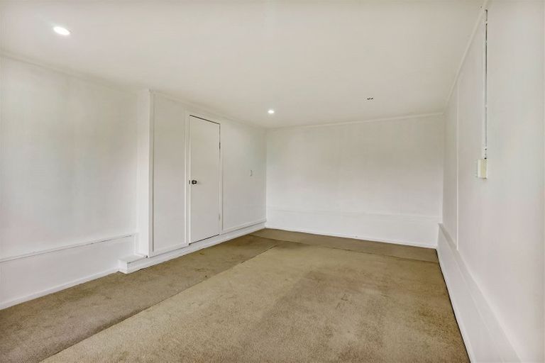 Photo of property in 176 Ti Rakau Drive, Pakuranga Heights, Auckland, 2010