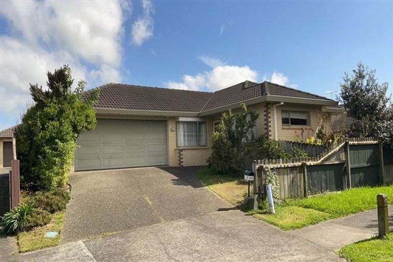 Photo of property in 22 Feeny Crescent, East Tamaki, Auckland, 2013
