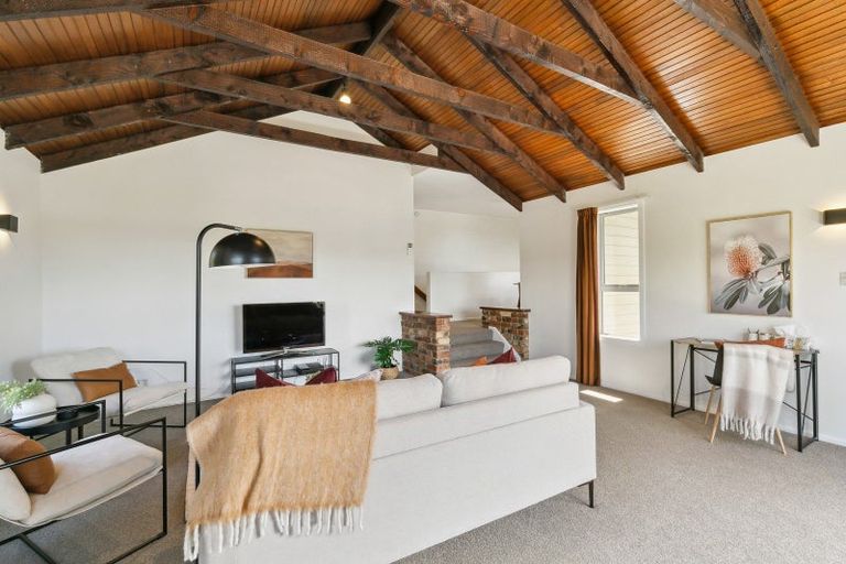 Photo of property in 3 Saint Aidans Way, Tawa, Wellington, 5028