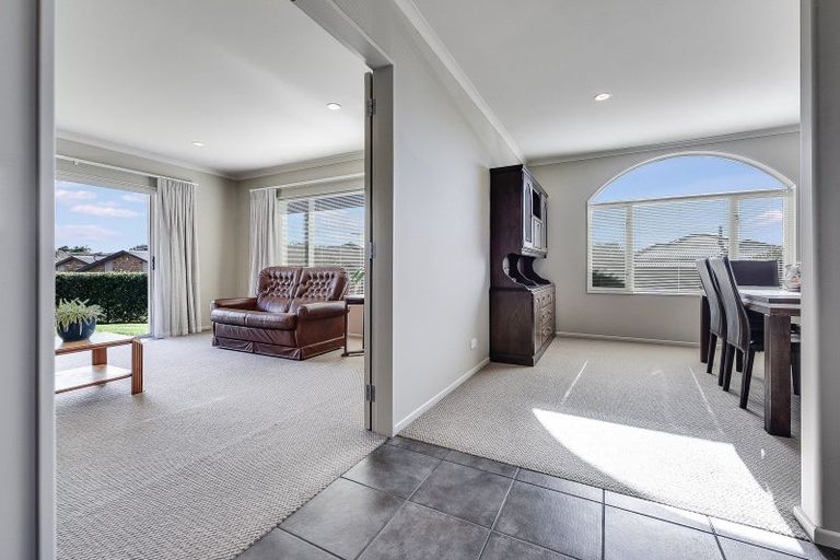 Photo of property in 12 Everton Place, Grandview Heights, Hamilton, 3200