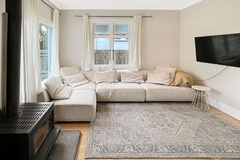 Photo of property in 71 Ferguson Street, Awapuni, Palmerston North, 4412