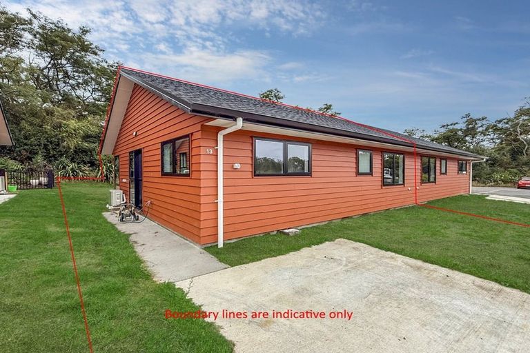 Photo of property in 13 Winnie Close, Acacia Bay, Taupo, 3330
