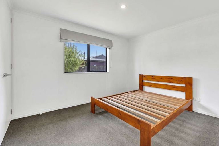 Photo of property in 28 Railway Terrace East, Glentunnel, Sheffield, 7673