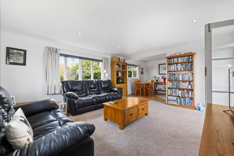 Photo of property in 35 Kotare Street, Hilltop, Taupo, 3330