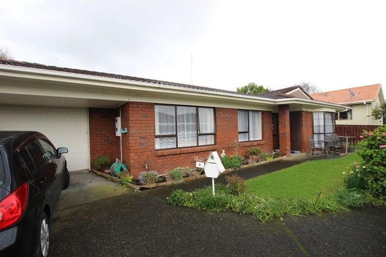 Photo of property in 6/66 Rathgar Road, Henderson, Auckland, 0610