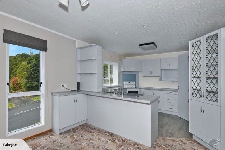 Photo of property in 212 Fairway Drive, Te Kamo, Whangarei, 0112