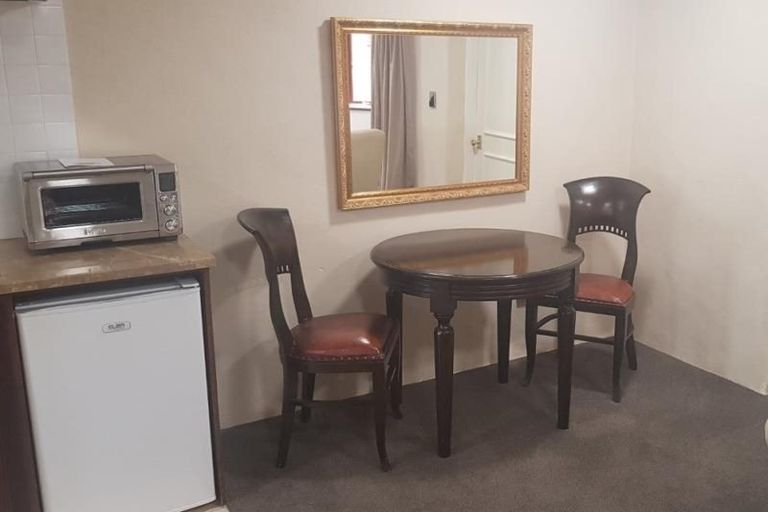 Photo of property in Orchard Cottages, 312/6 Point Road, Monaco, Nelson, 7011