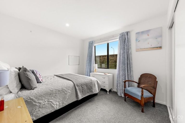 Photo of property in 21 Jessie Donald Way, Avalon, Lower Hutt, 5011