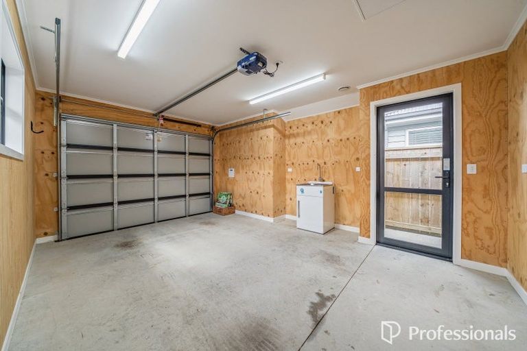 Photo of property in 6 Tarata Lane, Avalon, Lower Hutt, 5011