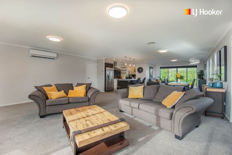 Photo of property in 13 Huntly Road, Outram, 9019