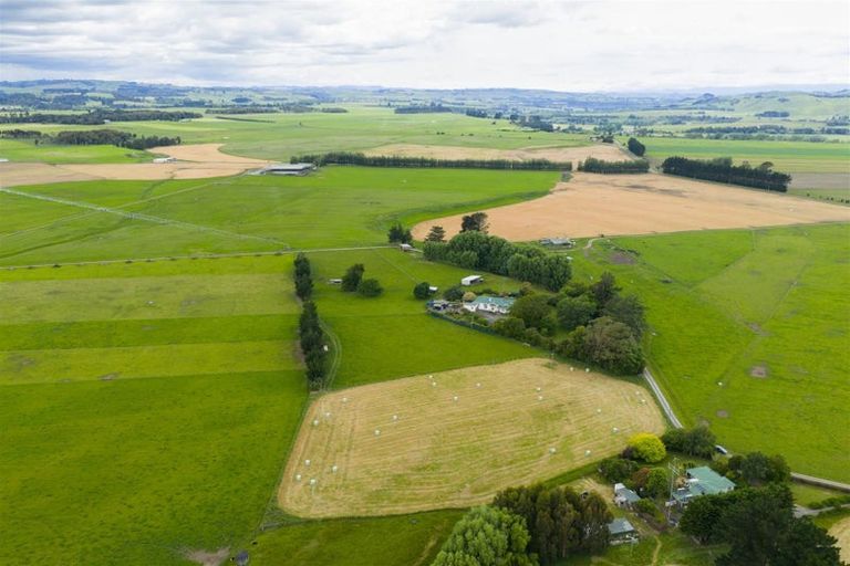 Photo of property in 552 Porewa Road, Marton, 4787