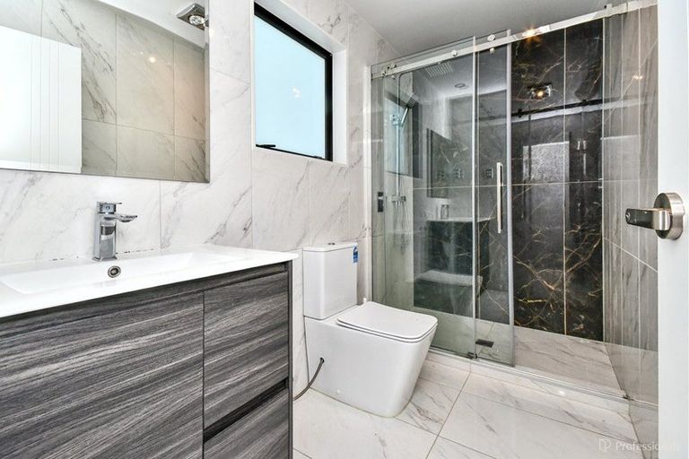 Photo of property in 164b Mahia Road, Wattle Downs, Auckland, 2103