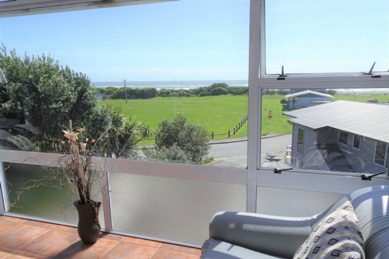 Photo of property in 11 Wilson Crescent, Karoro, Greymouth, 7805