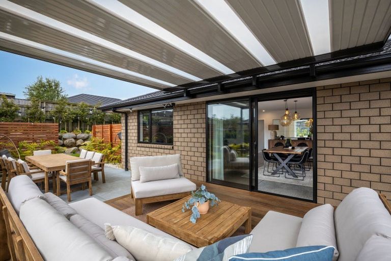 Photo of property in 16 Masters Lane, Waitara, 4320