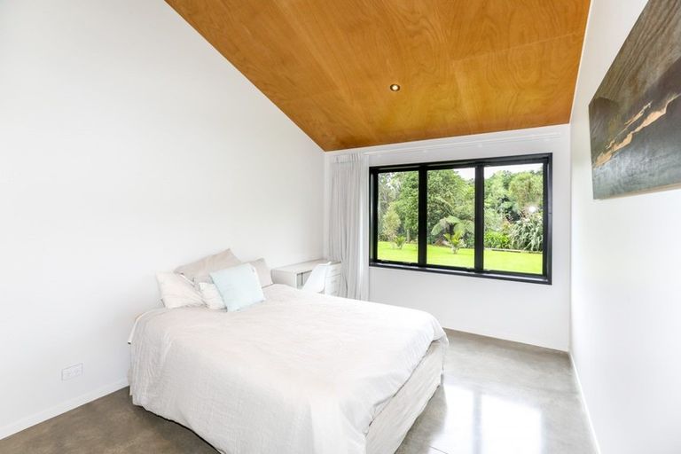 Photo of property in 23c Arden Place, Oakura, 4314