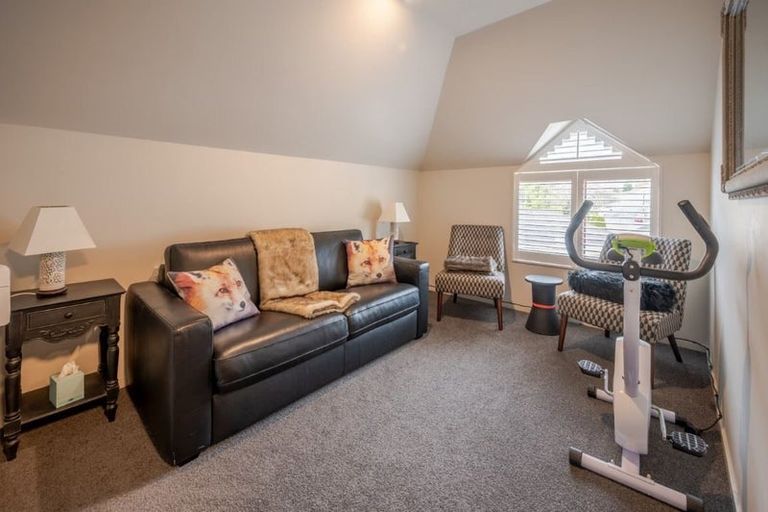 Photo of property in 5f Church Street, Akaroa, 7520