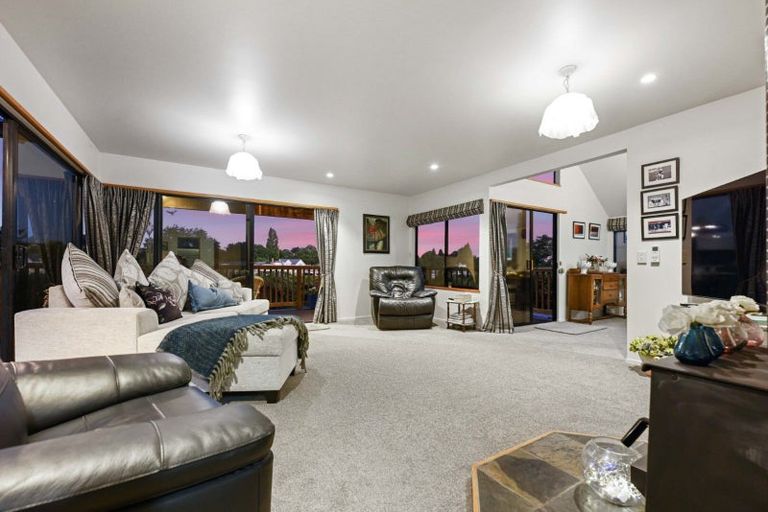 Photo of property in 16 Awatere Avenue, Beerescourt, Hamilton, 3200