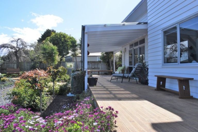 Photo of property in 27a Te Manuao Road, Otaki, 5512