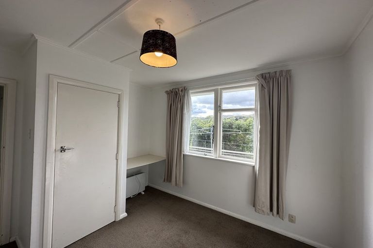 Photo of property in 33 Leicester Street, Cannons Creek, Porirua, 5024