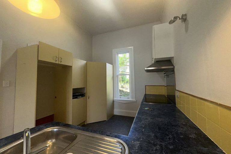 Photo of property in 121 Wellington Street, Picton, 7220