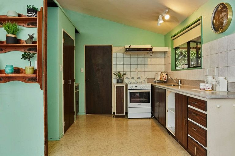 Photo of property in 5 Ajax Place, Welcome Bay, Tauranga, 3112