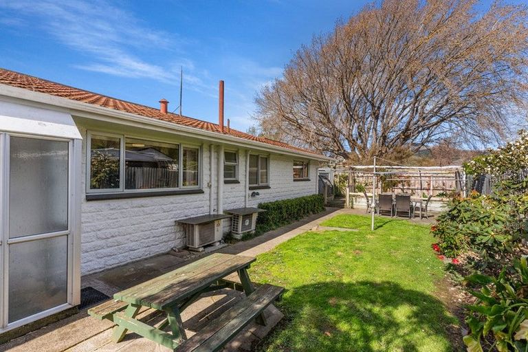 Photo of property in 2/18 Pahau Place, Cracroft, Christchurch, 8025