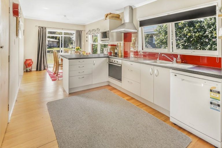 Photo of property in 11 Augusta Street, Fairfield, Hamilton, 3214