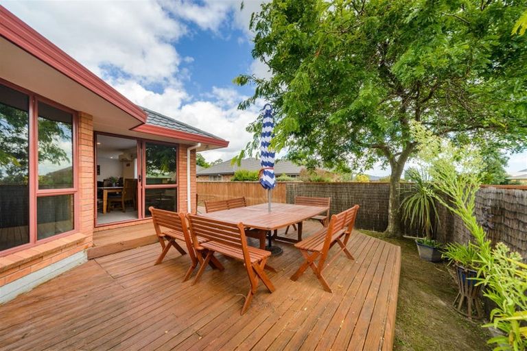 Photo of property in 21 Parnell Heights Drive, Kelvin Grove, Palmerston North, 4414