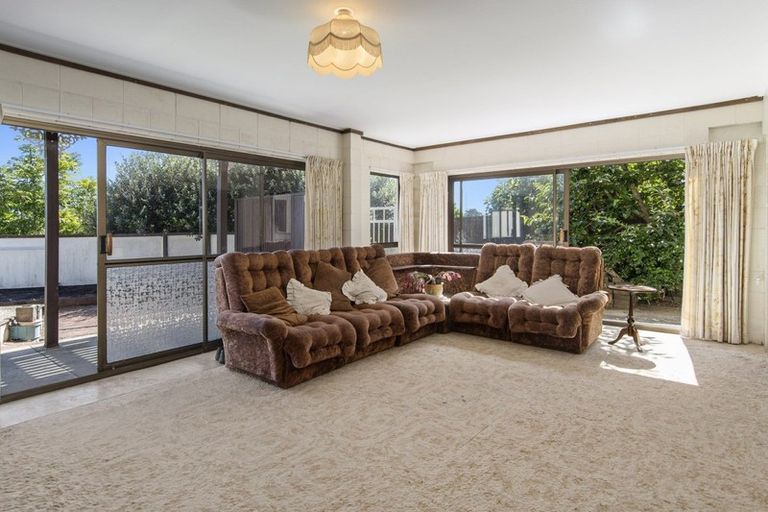 Photo of property in 28 Upland Street, Brookfield, Tauranga, 3110