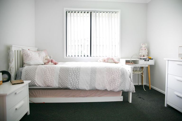 Photo of property in 33 Sunningdale Street, Wattle Downs, Auckland, 2103