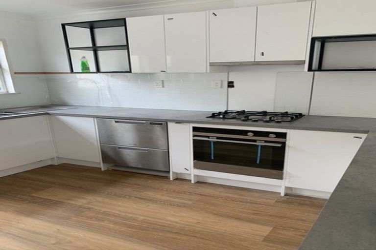 Photo of property in 1/17 The Parade, Island Bay, Wellington, 6023