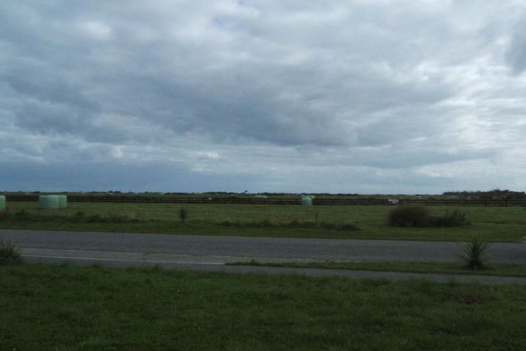 Photo of property in 5 Elley Drive, Carters Beach, Westport, 7825