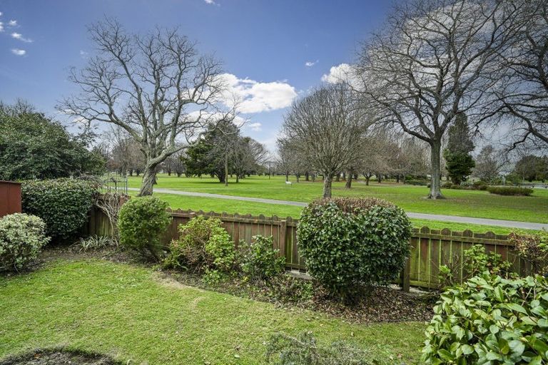 Photo of property in 2/36 Bristol Crescent, Flaxmere, Hastings, 4120