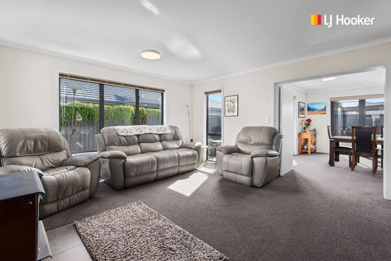 Photo of property in 12 Centre Street, Mosgiel, 9024