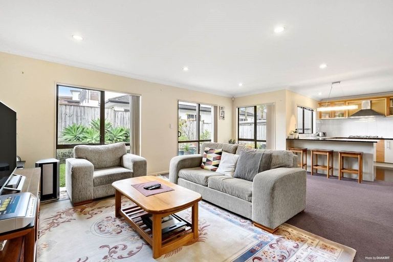 Photo of property in 26 Kensway Drive, Flat Bush, Auckland, 2016