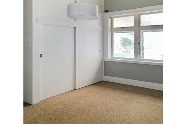 Photo of property in 66 Queen Street West, Levin, 5510