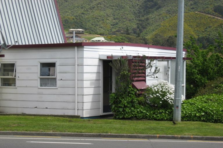 Photo of property in 49a Auckland Street, Picton, 7220