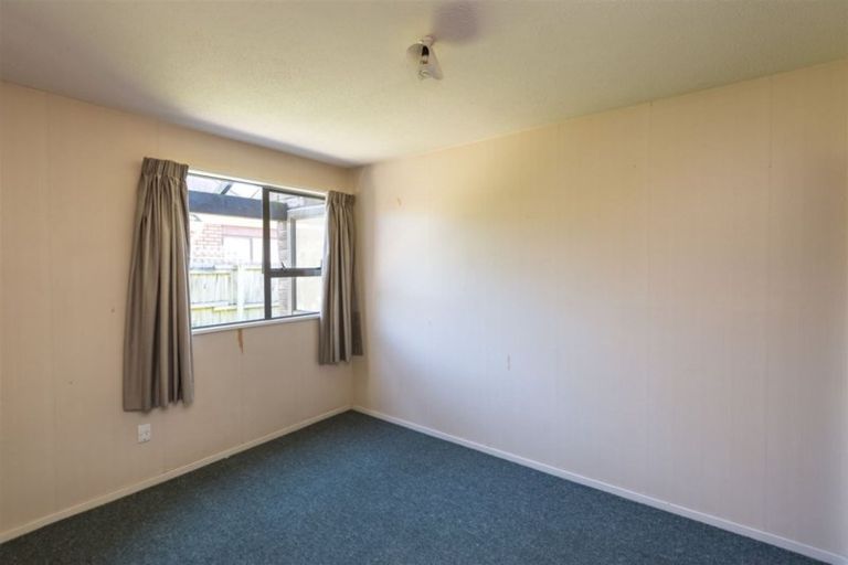 Photo of property in 69 Division Street, Riccarton, Christchurch, 8041