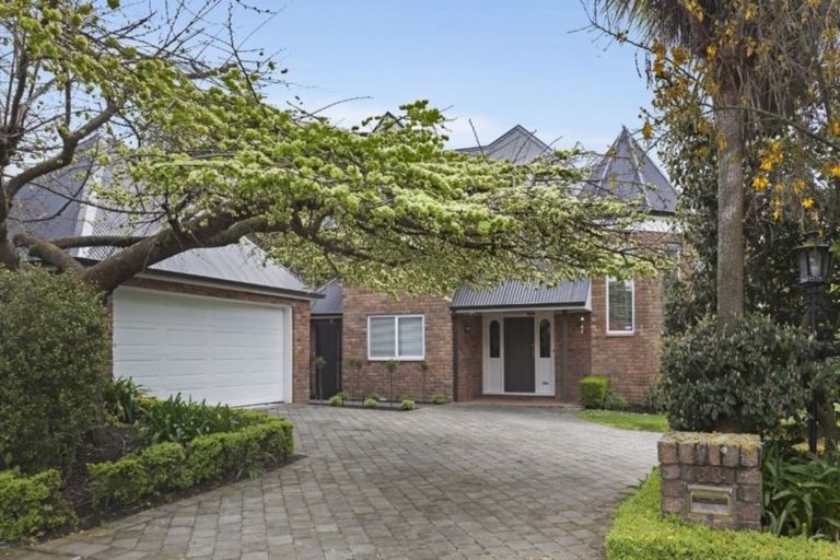Photo of property in 33 Lakewood Drive, Burwood, Christchurch, 8083
