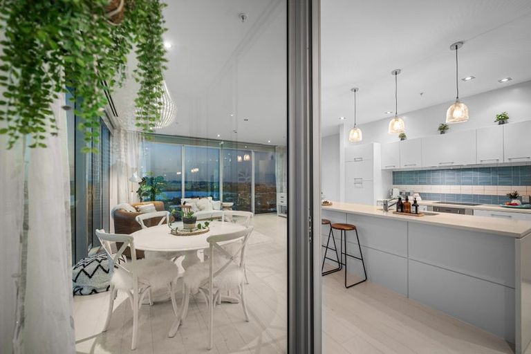 Photo of property in Sentinel Apartments, 1604/3 Northcroft Street, Takapuna, Auckland, 0622