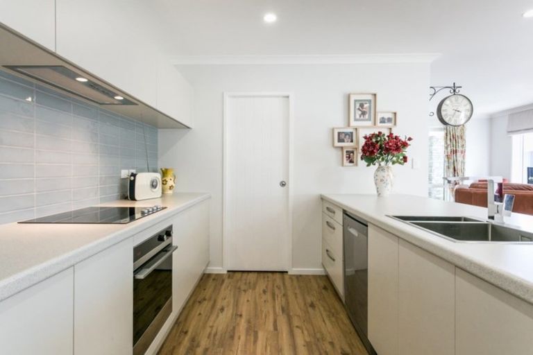 Photo of property in 27 Aparima Place, Awatoto, Napier, 4110