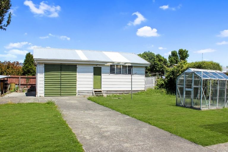 Photo of property in 11 Leistrella Road, Hoon Hay, Christchurch, 8025