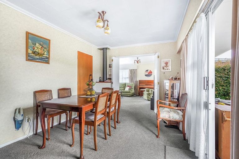 Photo of property in 32 Caernarvon Street, Dinsdale, Hamilton, 3204