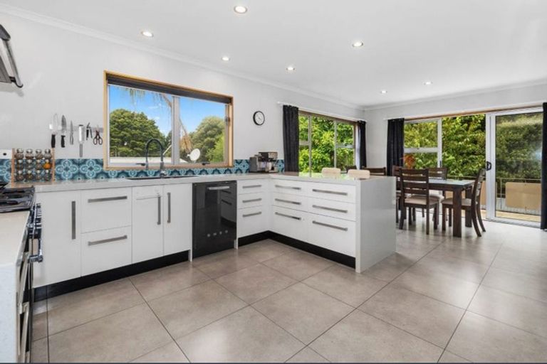 Photo of property in 17 Kotare Crescent, Maunu, Whangarei, 0110