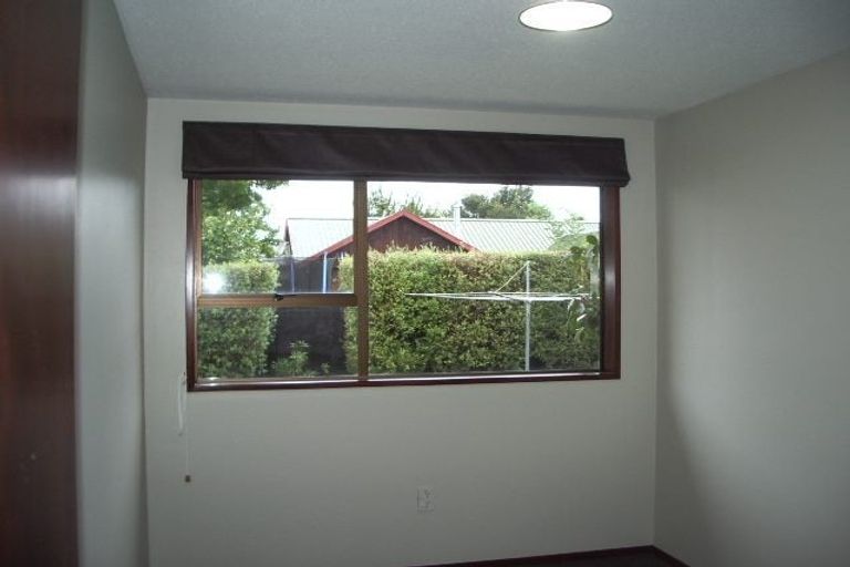 Photo of property in 1/204 Grimseys Road, Redwood, Christchurch, 8051