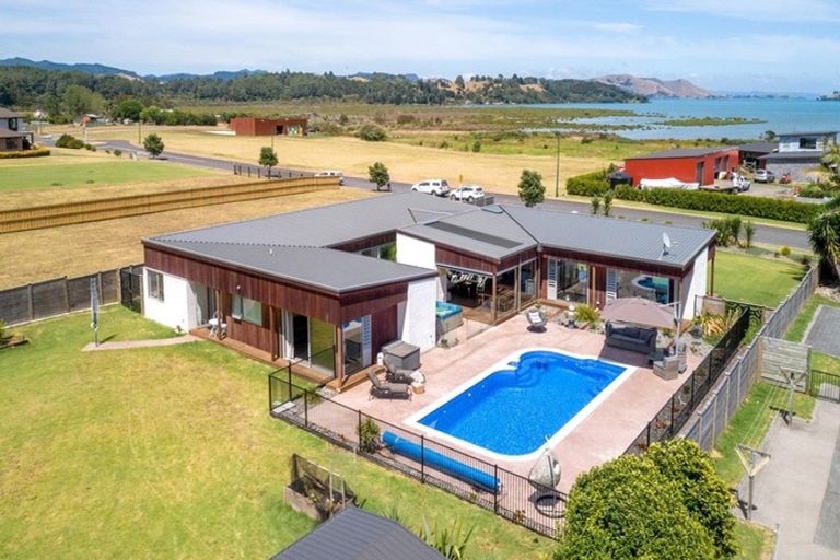 Photo of property in 7 Koromiko Drive, Coromandel, 3506