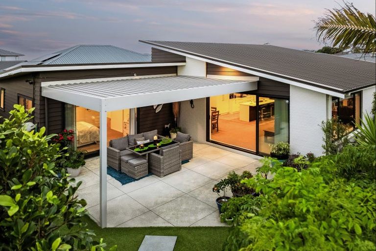 Photo of property in 6 Trevally Place, Snells Beach, 0920