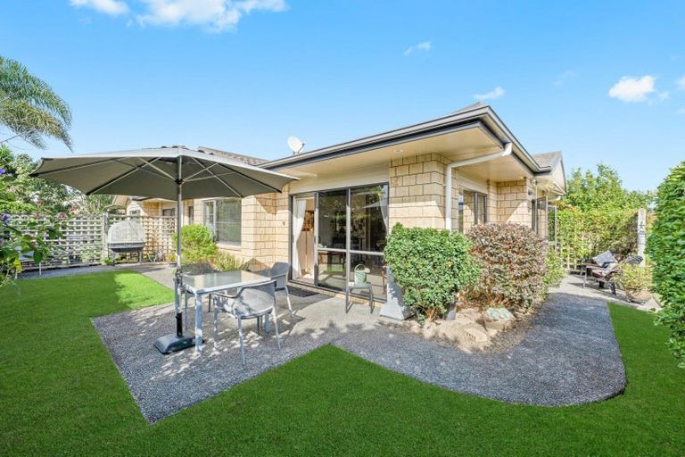 Photo of property in Bramley Gardens, 33/3 Turnbury Court, Rototuna, Hamilton, 3210