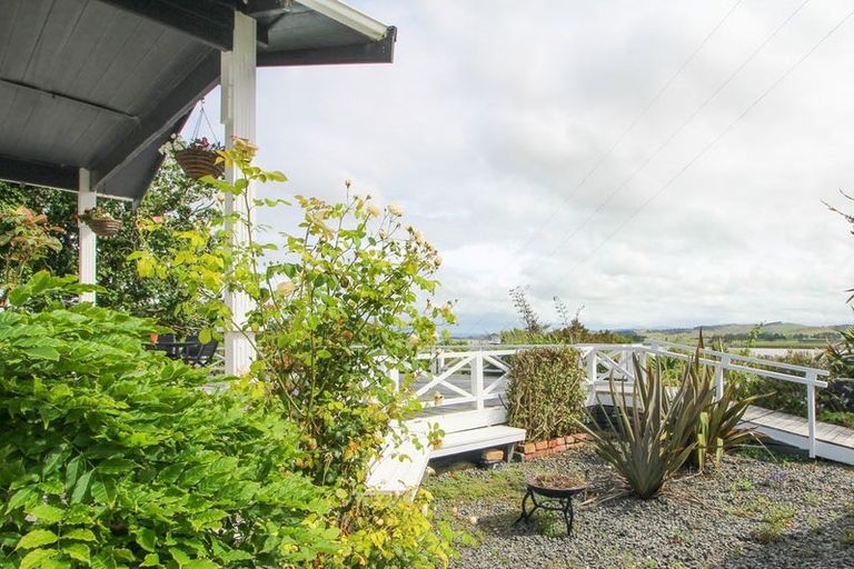 Photo of property in 9-11 Walker Terrace, Te Kopuru, 0391