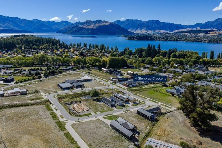 Photo of property in 4 Glenbrae Crescent, Wanaka, 9305
